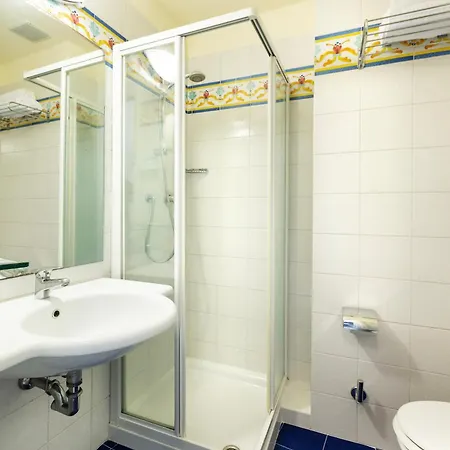 Bellevue - Sul Mare Szálloda Milano Marittima